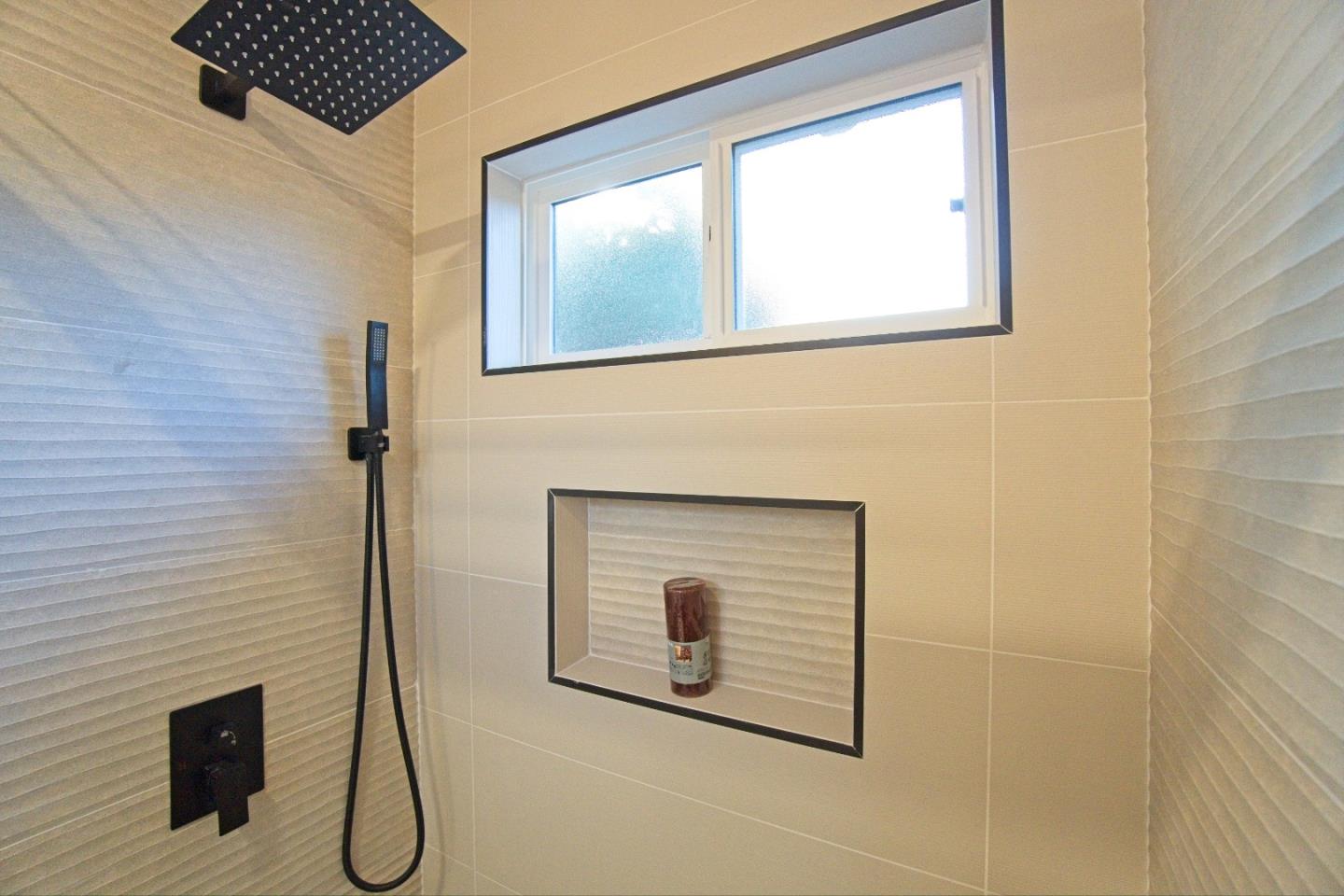 Detail Gallery Image 22 of 27 For 744 Hamilton Ln, Santa Clara,  CA 95051 - 3 Beds | 2 Baths