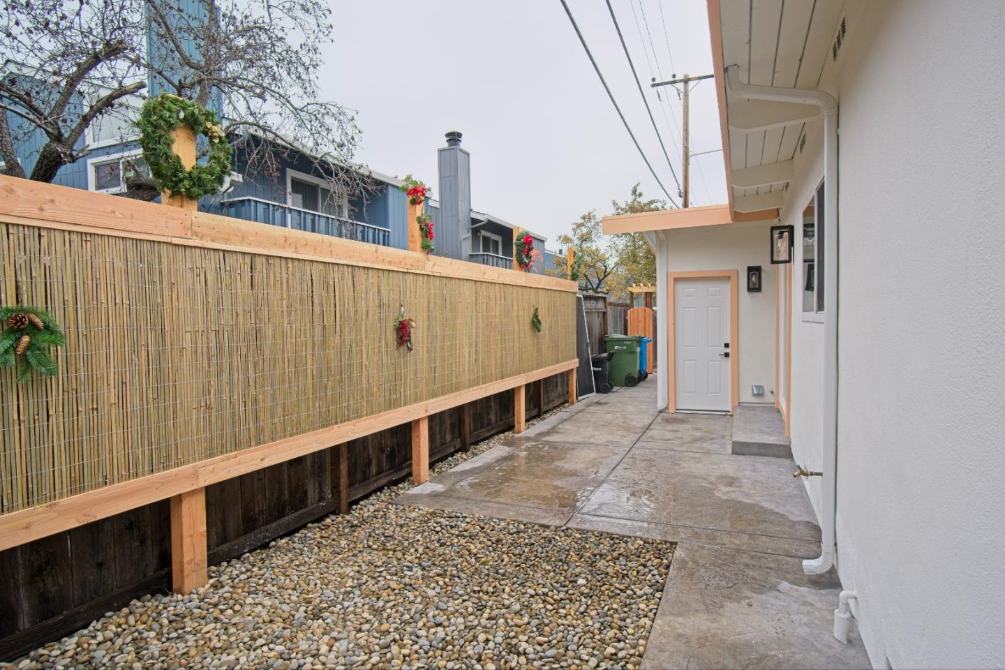 Detail Gallery Image 26 of 27 For 744 Hamilton Ln, Santa Clara,  CA 95051 - 3 Beds | 2 Baths