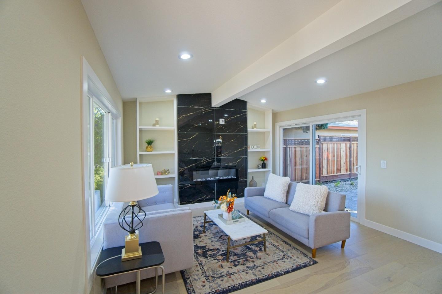 Detail Gallery Image 5 of 14 For 744 Hamilton Ln, Santa Clara,  CA 95051 - 3 Beds | 2 Baths