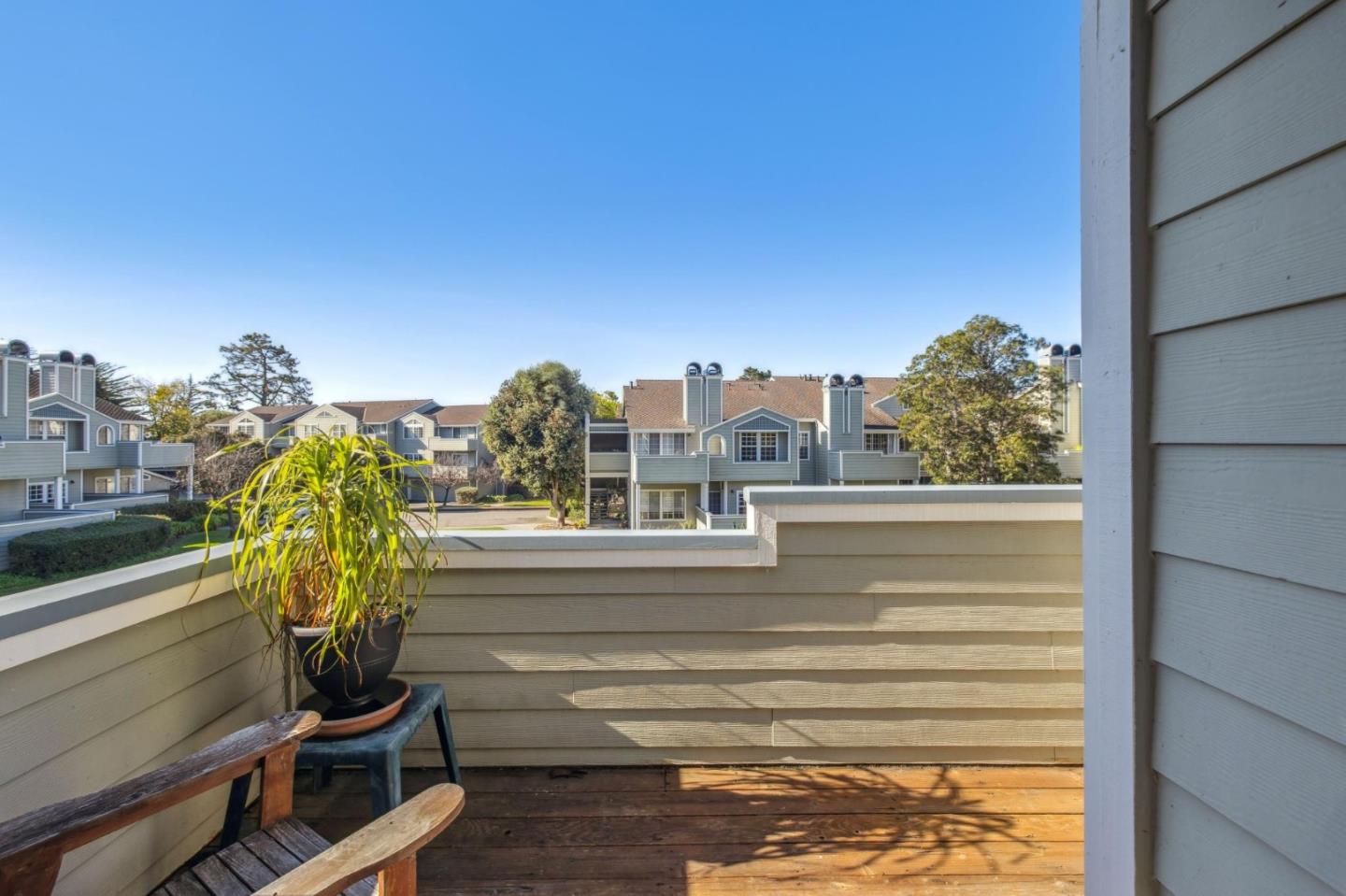 Detail Gallery Image 13 of 49 For 175 Troon Way, Half Moon Bay,  CA 94019 - 2 Beds | 2 Baths