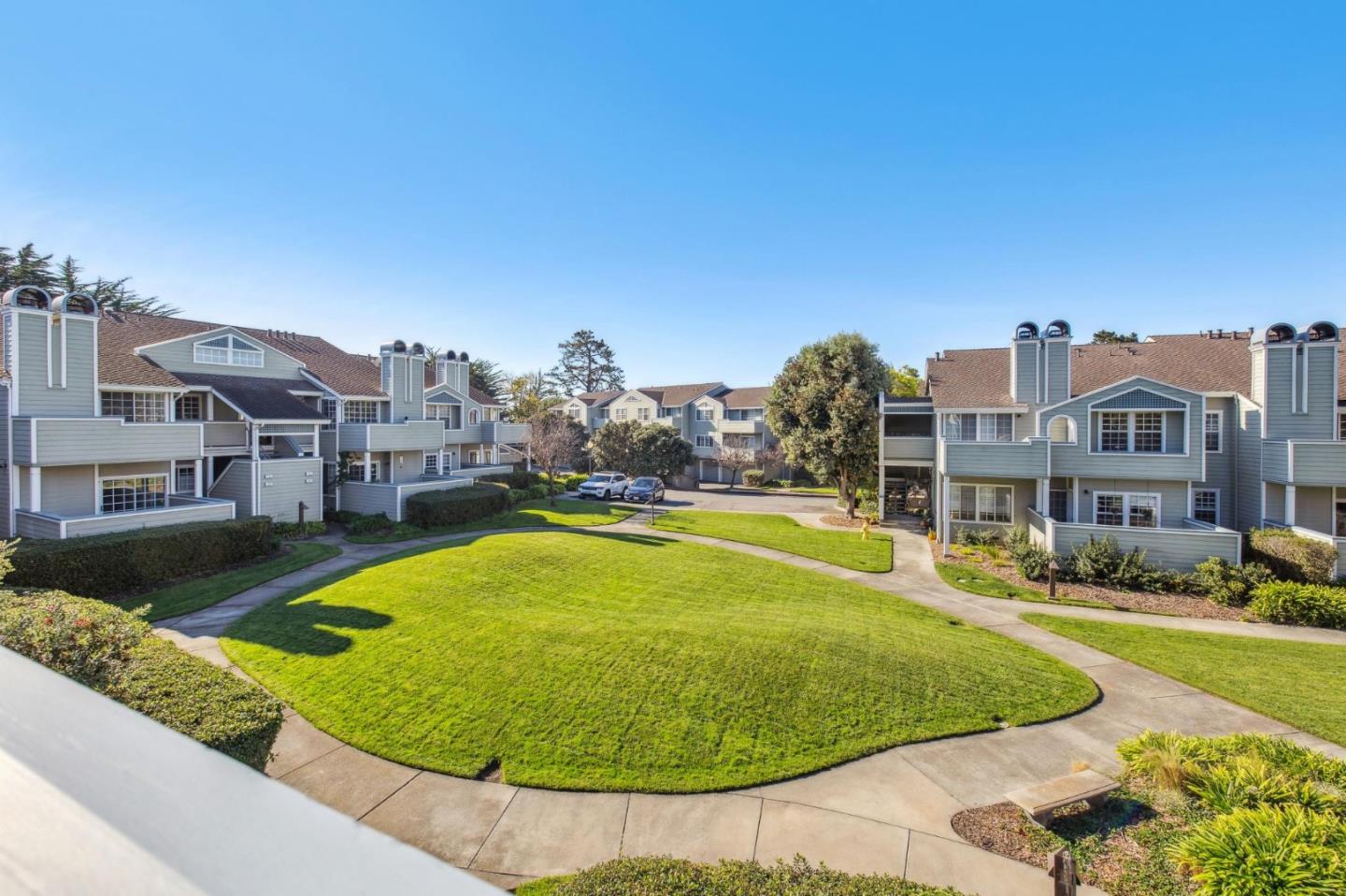 Detail Gallery Image 14 of 49 For 175 Troon Way, Half Moon Bay,  CA 94019 - 2 Beds | 2 Baths