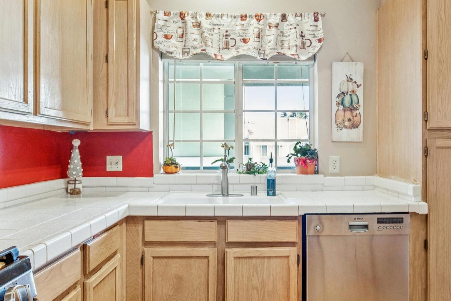 Detail Gallery Image 22 of 49 For 175 Troon Way, Half Moon Bay,  CA 94019 - 2 Beds | 2 Baths