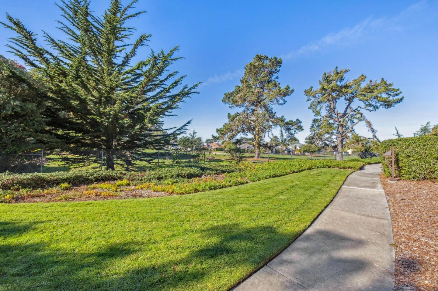 Detail Gallery Image 45 of 49 For 175 Troon Way, Half Moon Bay,  CA 94019 - 2 Beds | 2 Baths