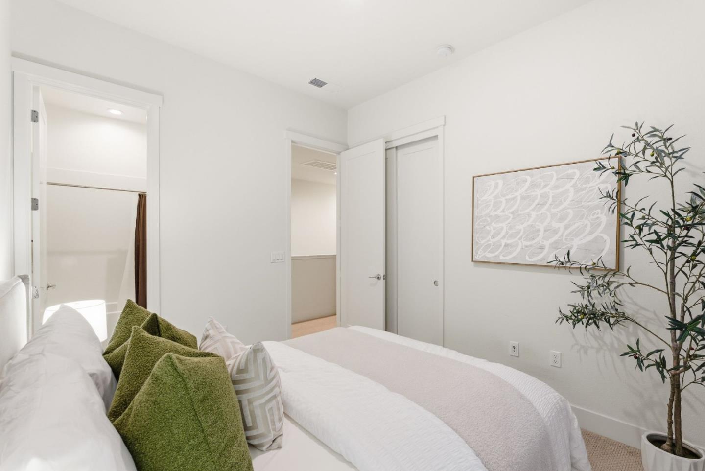 Detail Gallery Image 16 of 25 For 254 Terraine St, San Jose,  CA 95110 - 2 Beds | 2/1 Baths