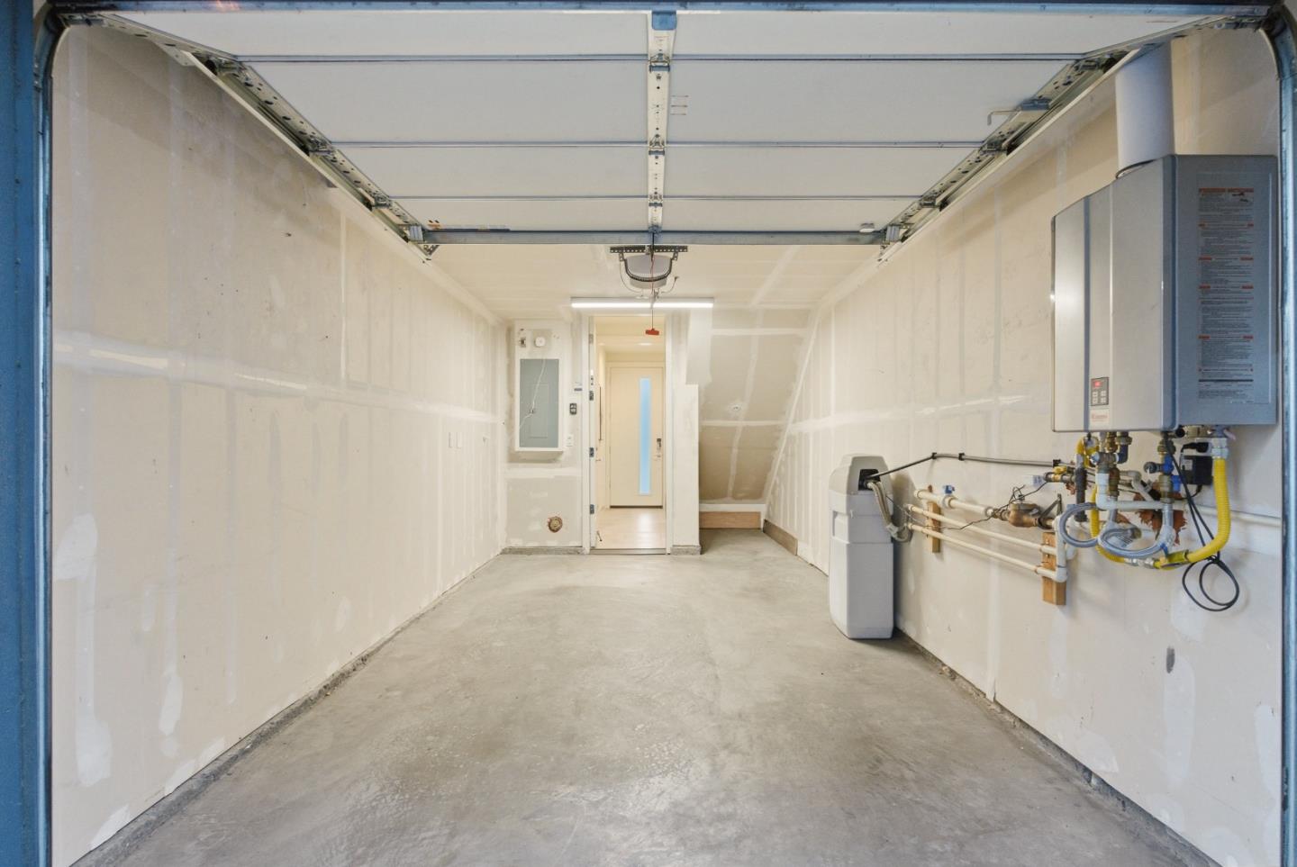 Detail Gallery Image 22 of 25 For 254 Terraine St, San Jose,  CA 95110 - 2 Beds | 2/1 Baths