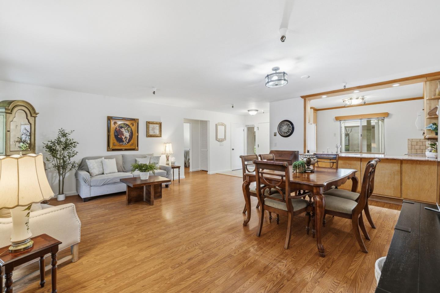 Detail Gallery Image 10 of 85 For 453 Alberto Way #D155,  Los Gatos,  CA 95032 - 3 Beds | 2 Baths