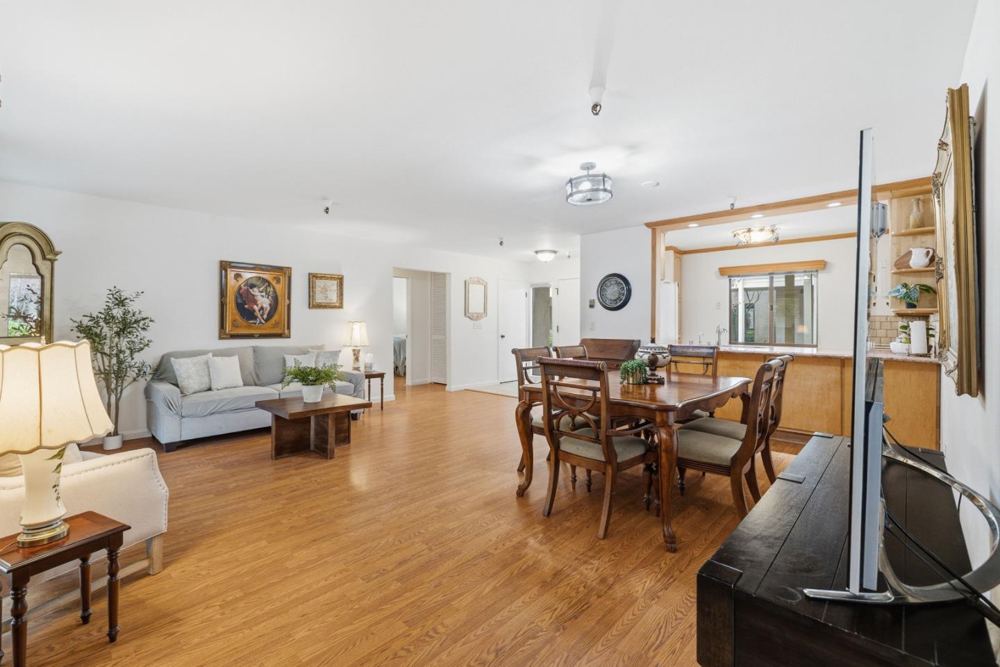 Detail Gallery Image 3 of 85 For 453 Alberto Way #D155,  Los Gatos,  CA 95032 - 3 Beds | 2 Baths