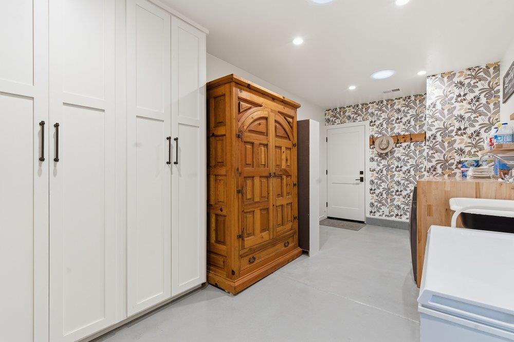 Detail Gallery Image 14 of 31 For 10500 Travis Ct, Gilroy,  CA 95020 - 3 Beds | 2 Baths