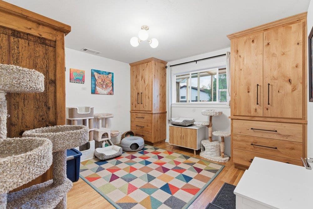 Detail Gallery Image 21 of 31 For 10500 Travis Ct, Gilroy,  CA 95020 - 3 Beds | 2 Baths