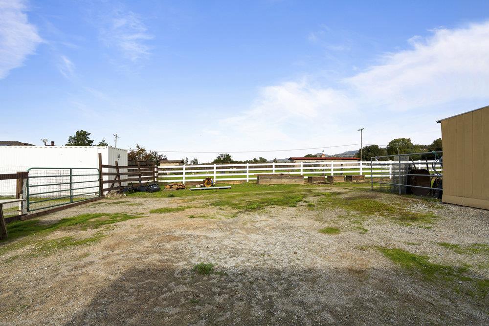Detail Gallery Image 50 of 67 For 10500 Travis Ct, Gilroy,  CA 95020 - 3 Beds | 2 Baths