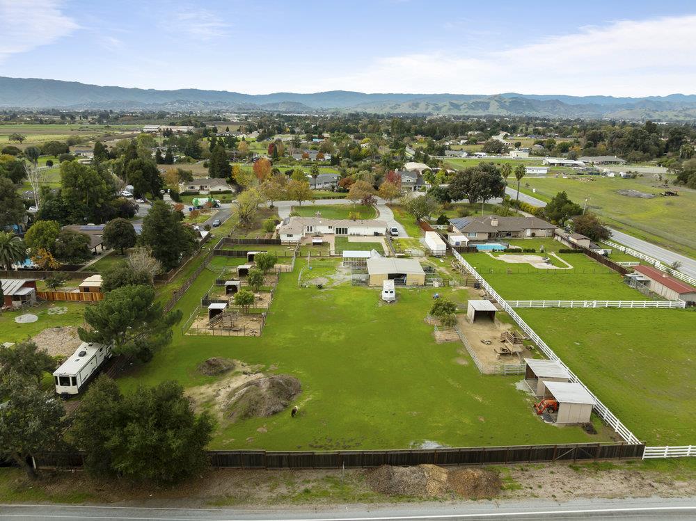 Detail Gallery Image 64 of 67 For 10500 Travis Ct, Gilroy,  CA 95020 - 3 Beds | 2 Baths