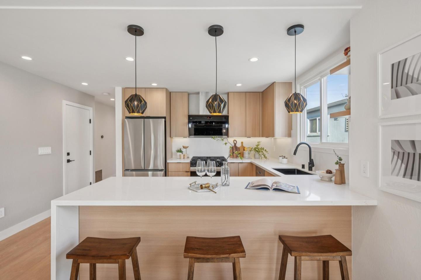 Detail Gallery Image 15 of 39 For 80 Highland Ave, Daly City,  CA 94015 - 3 Beds | 1 Baths