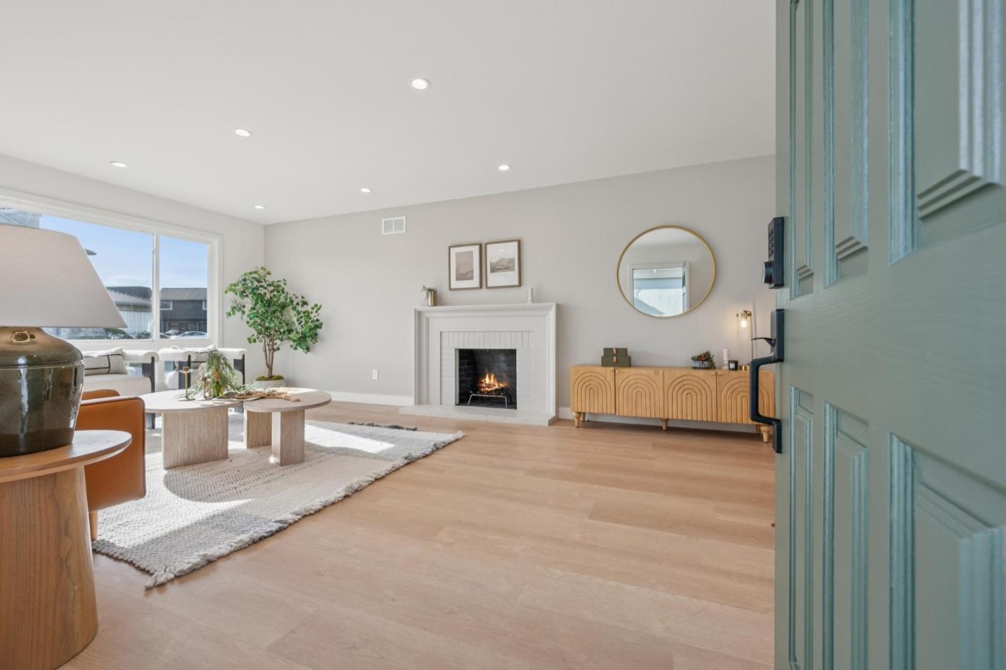 Detail Gallery Image 4 of 39 For 80 Highland Ave, Daly City,  CA 94015 - 3 Beds | 1 Baths