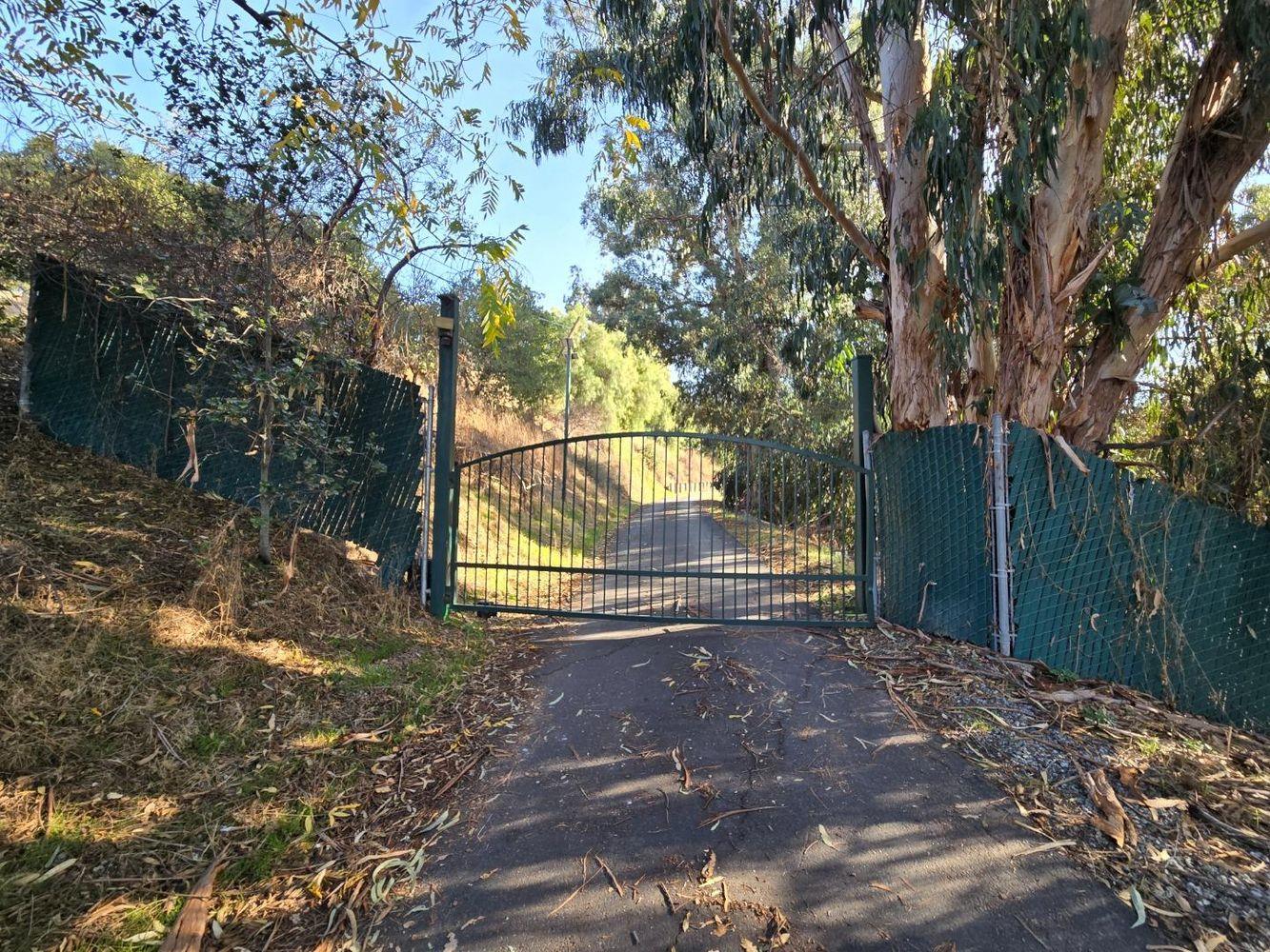 Front Image Thumbnail for ML82028817