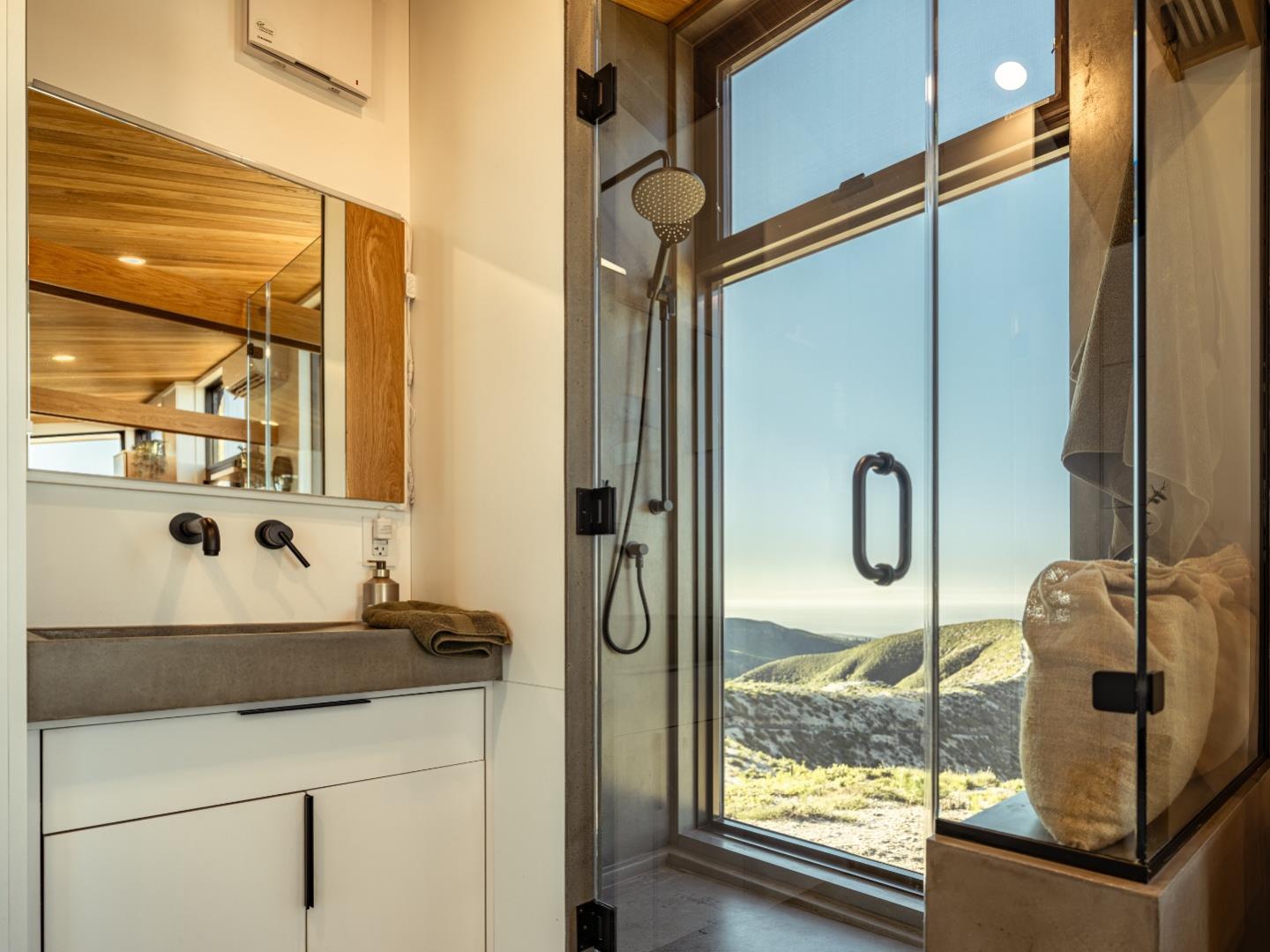 Detail Gallery Image 11 of 71 For 1211 Bertoli, Santa Cruz,  CA 95060 - – Beds | – Baths