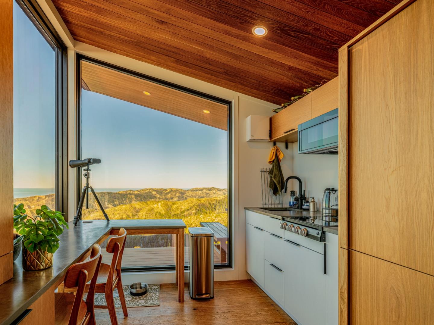 Detail Gallery Image 7 of 71 For 1211 Bertoli, Santa Cruz,  CA 95060 - – Beds | – Baths