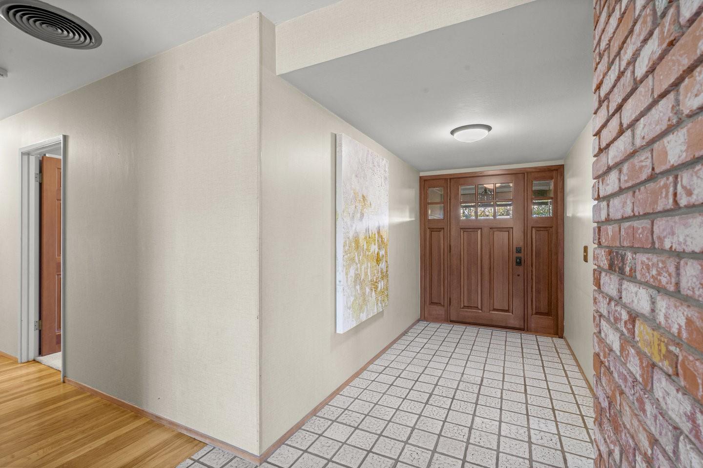 Detail Gallery Image 12 of 52 For 1446 La Crosse Dr, Sunnyvale,  CA 94087 - 3 Beds | 2 Baths