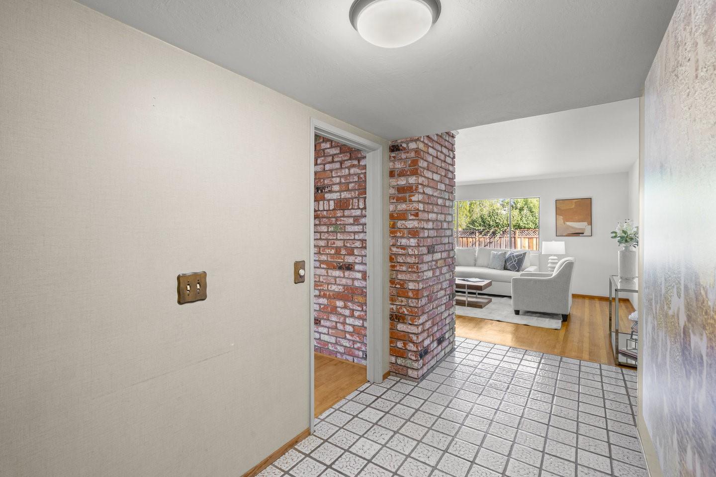 Detail Gallery Image 13 of 52 For 1446 La Crosse Dr, Sunnyvale,  CA 94087 - 3 Beds | 2 Baths