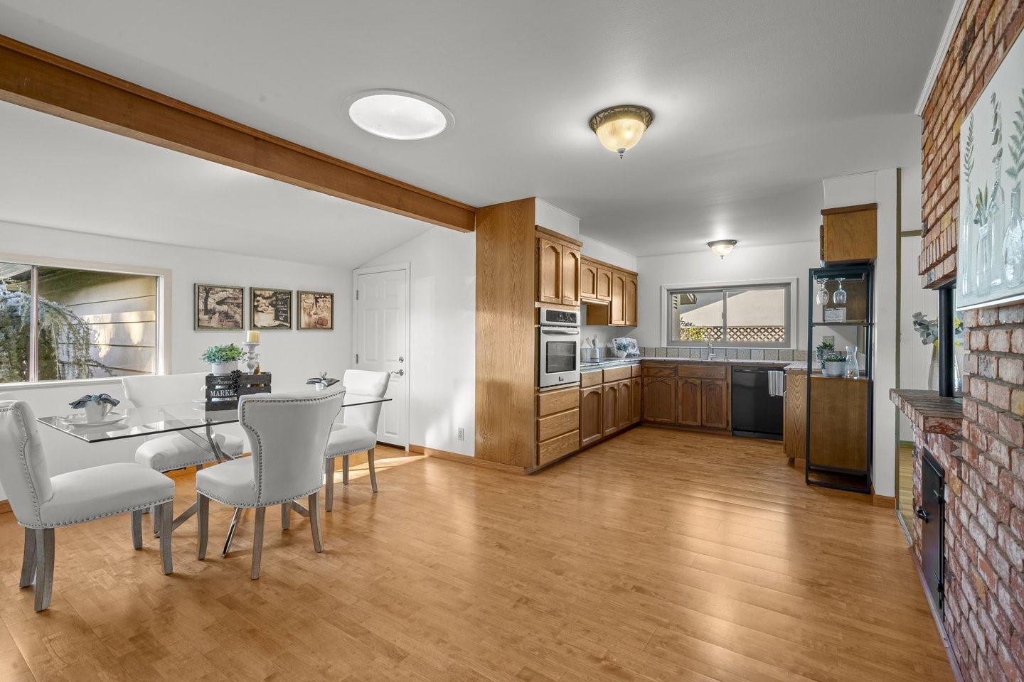 Detail Gallery Image 19 of 52 For 1446 La Crosse Dr, Sunnyvale,  CA 94087 - 3 Beds | 2 Baths