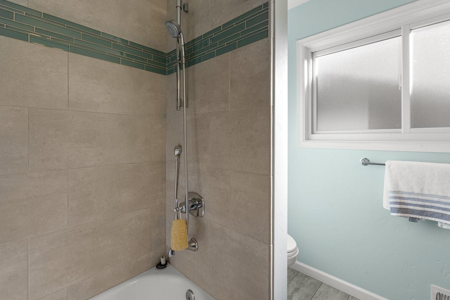 Detail Gallery Image 41 of 52 For 1446 La Crosse Dr, Sunnyvale,  CA 94087 - 3 Beds | 2 Baths