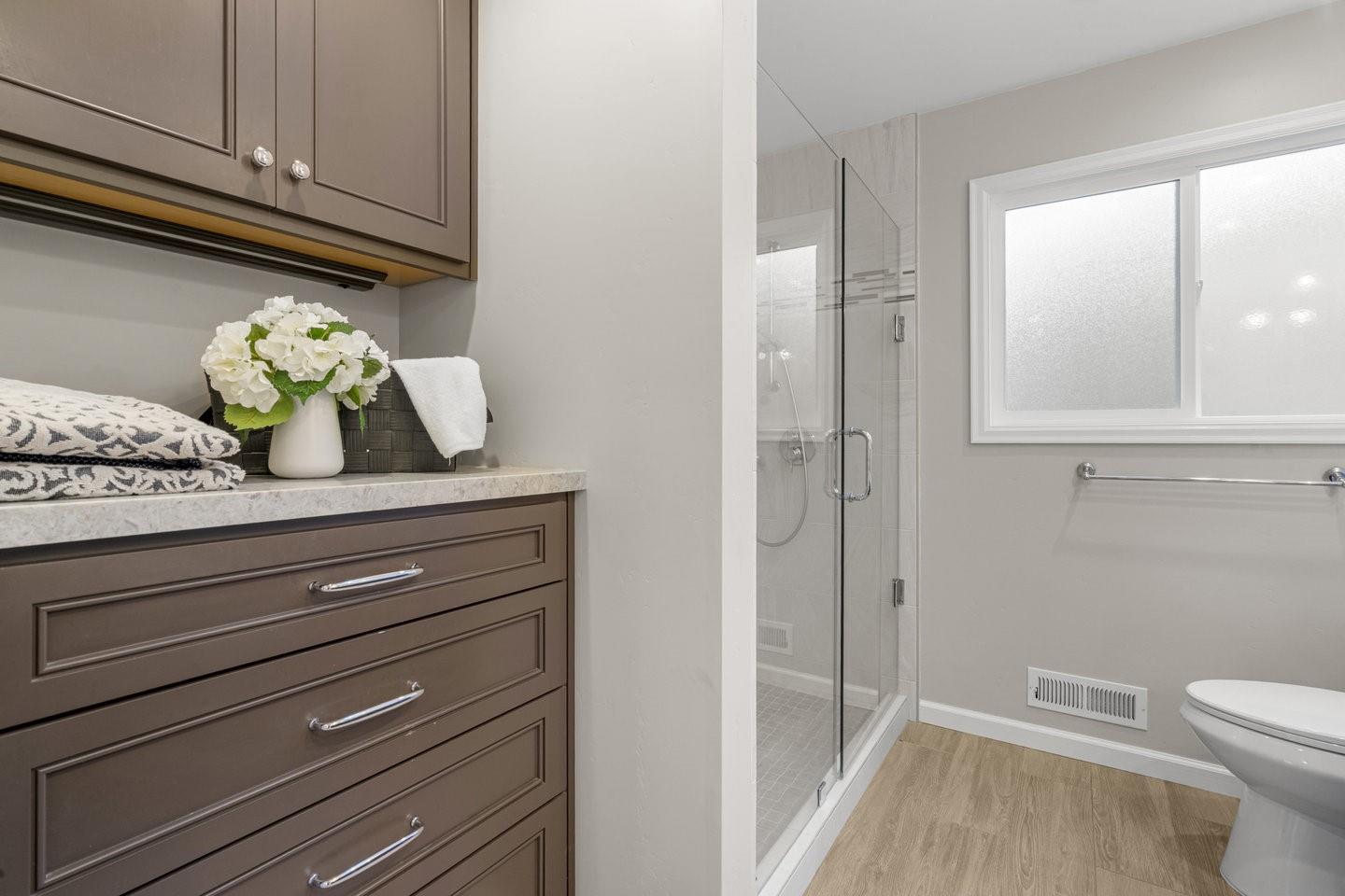 Detail Gallery Image 45 of 52 For 1446 La Crosse Dr, Sunnyvale,  CA 94087 - 3 Beds | 2 Baths