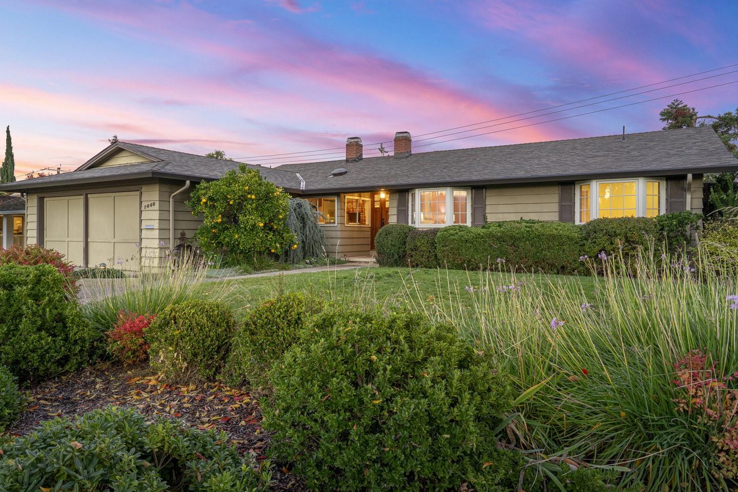 Detail Gallery Image 6 of 52 For 1446 La Crosse Dr, Sunnyvale,  CA 94087 - 3 Beds | 2 Baths