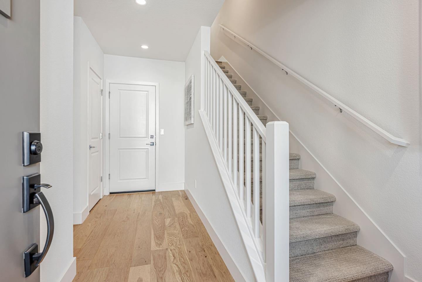 Detail Gallery Image 2 of 22 For 3209 Ivory Ter, San Ramon,  CA 94583 - 4 Beds | 3/1 Baths