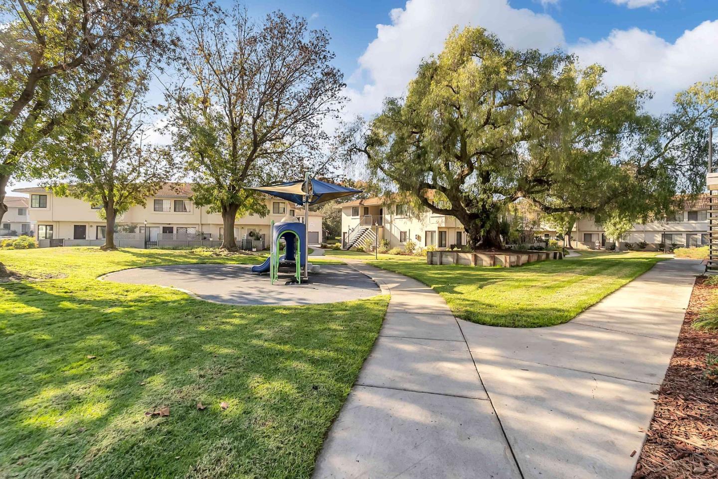 Detail Gallery Image 21 of 26 For 156 Kenbrook Cir, San Jose,  CA 95111 - 1 Beds | 1 Baths