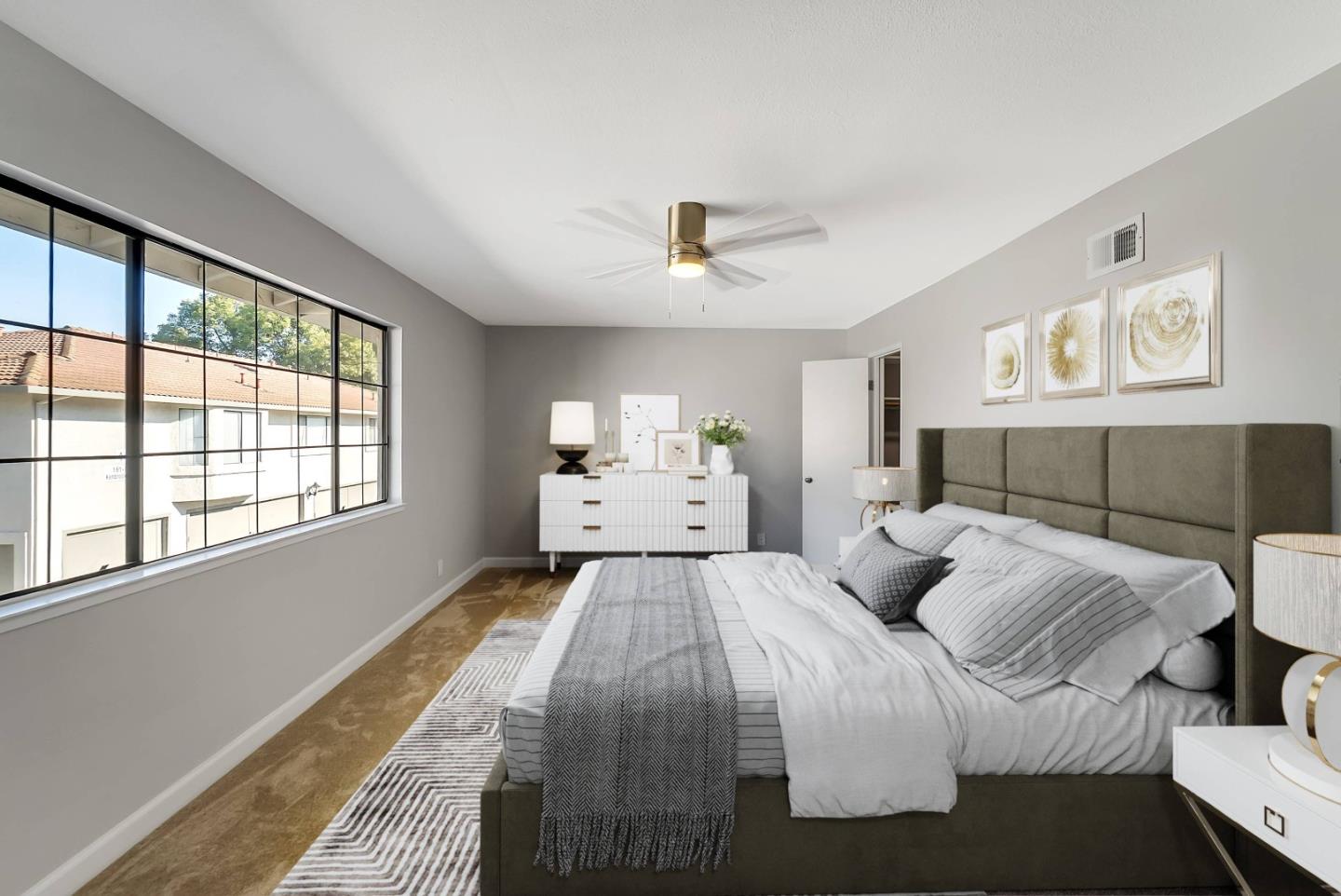 Detail Gallery Image 3 of 26 For 156 Kenbrook Cir, San Jose,  CA 95111 - 1 Beds | 1 Baths