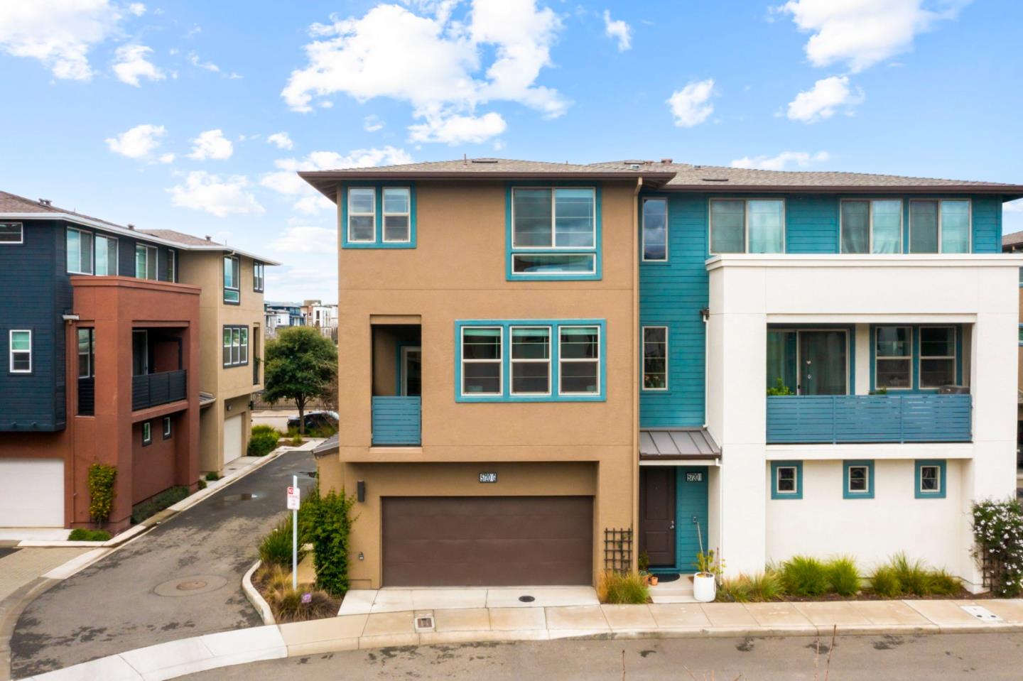 Detail Gallery Image 6 of 55 For 5720 Greige Cir #G,  Dublin,  CA 94568 - 3 Beds | 2/1 Baths