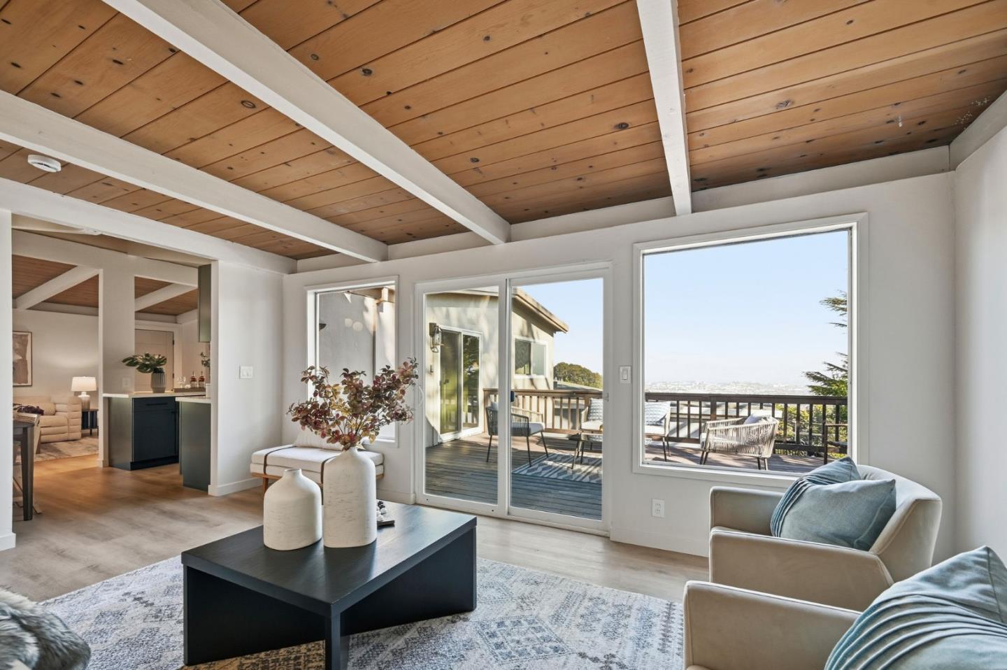 Detail Gallery Image 10 of 31 For 2511 Rosewood Dr, San Bruno,  CA 94066 - 3 Beds | 2 Baths