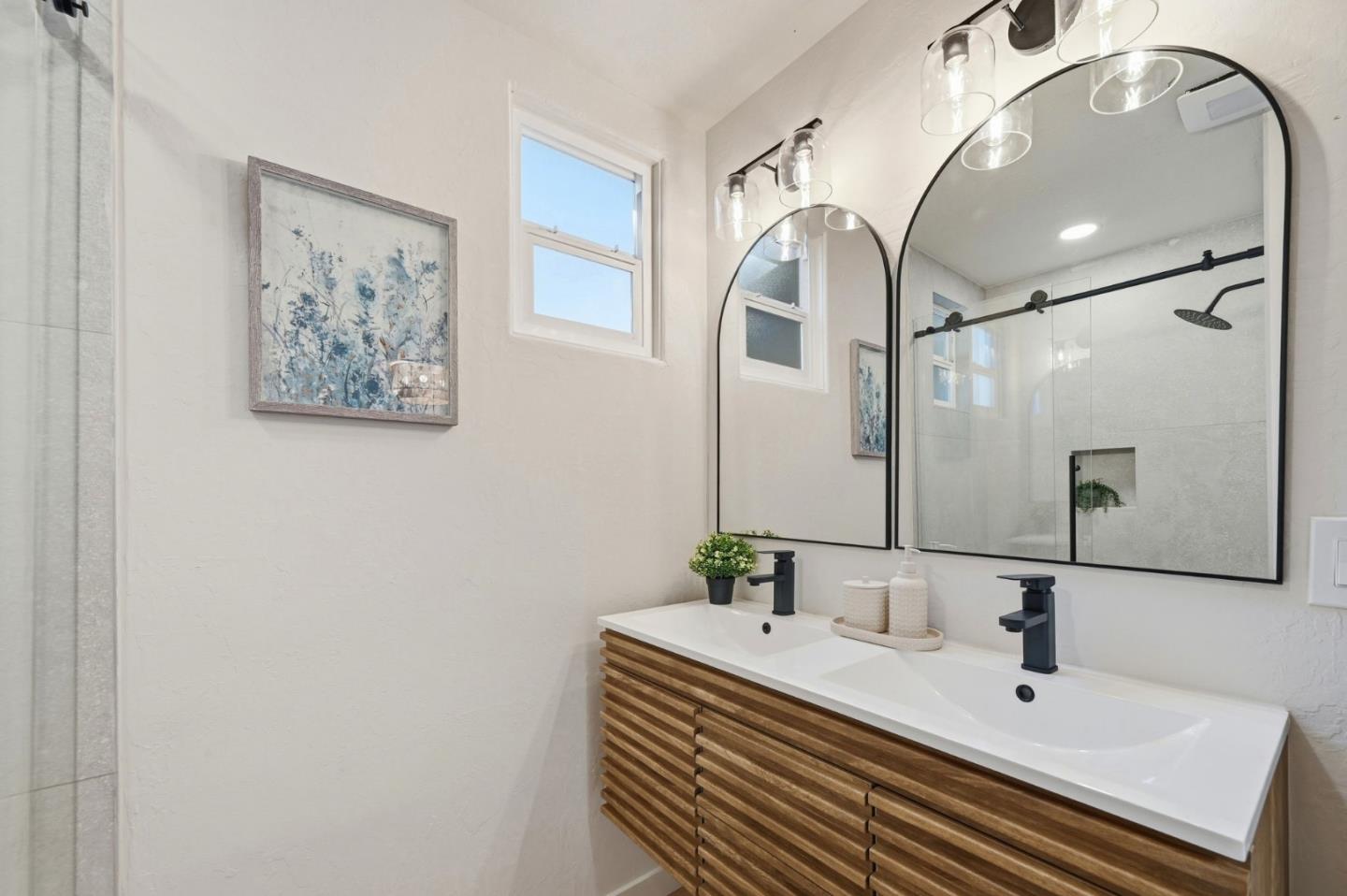 Detail Gallery Image 18 of 31 For 2511 Rosewood Dr, San Bruno,  CA 94066 - 3 Beds | 2 Baths