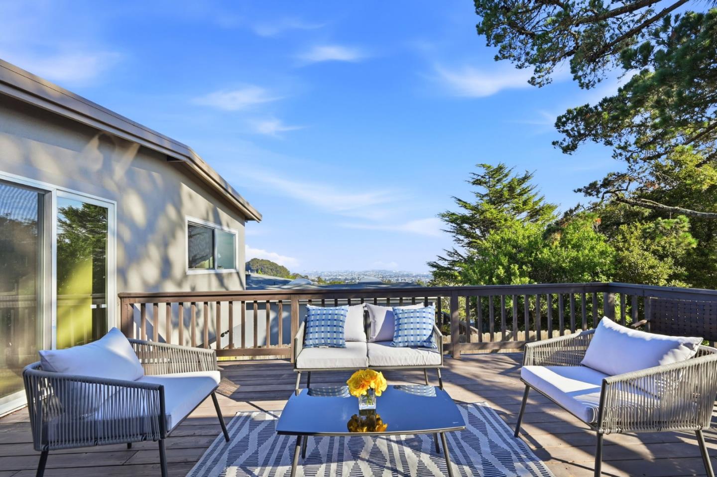 Detail Gallery Image 25 of 31 For 2511 Rosewood Dr, San Bruno,  CA 94066 - 3 Beds | 2 Baths