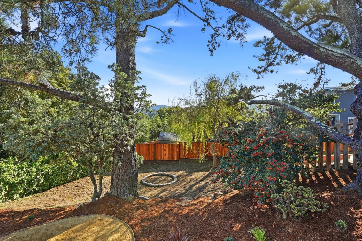 Detail Gallery Image 27 of 31 For 2511 Rosewood Dr, San Bruno,  CA 94066 - 3 Beds | 2 Baths