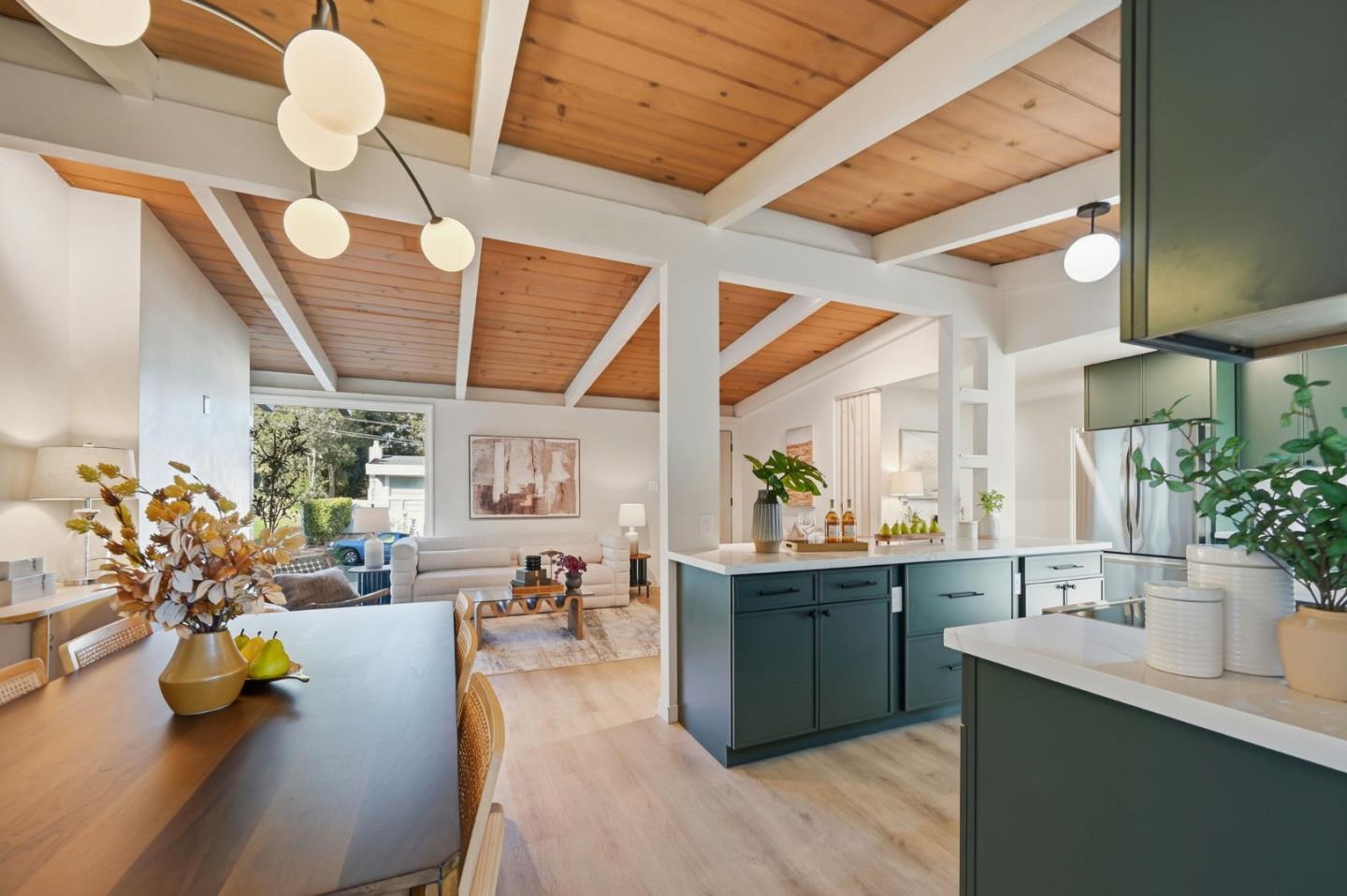 Detail Gallery Image 9 of 31 For 2511 Rosewood Dr, San Bruno,  CA 94066 - 3 Beds | 2 Baths