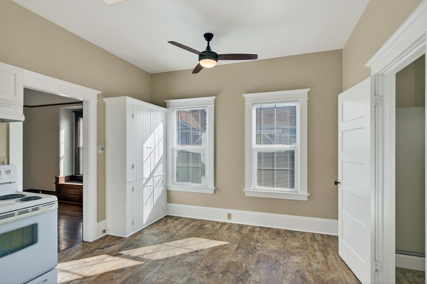 Detail Gallery Image 8 of 19 For 935 S 7th St, San Jose,  CA 95112 - 3 Beds | 2 Baths