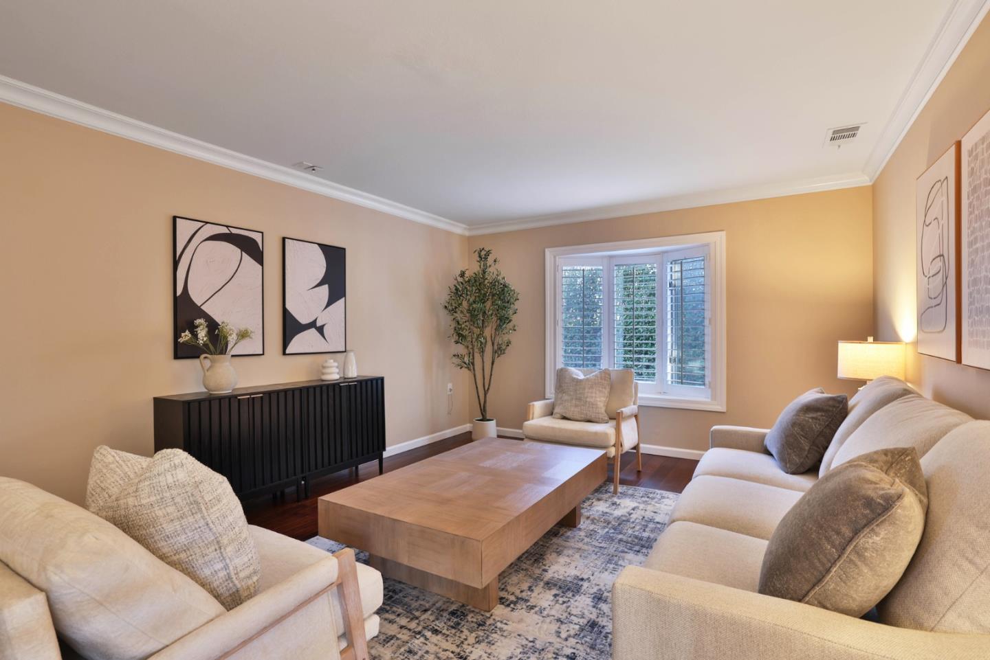 Detail Gallery Image 5 of 12 For 4898 Caroline Way, San Jose,  CA 95124 - 3 Beds | 2 Baths