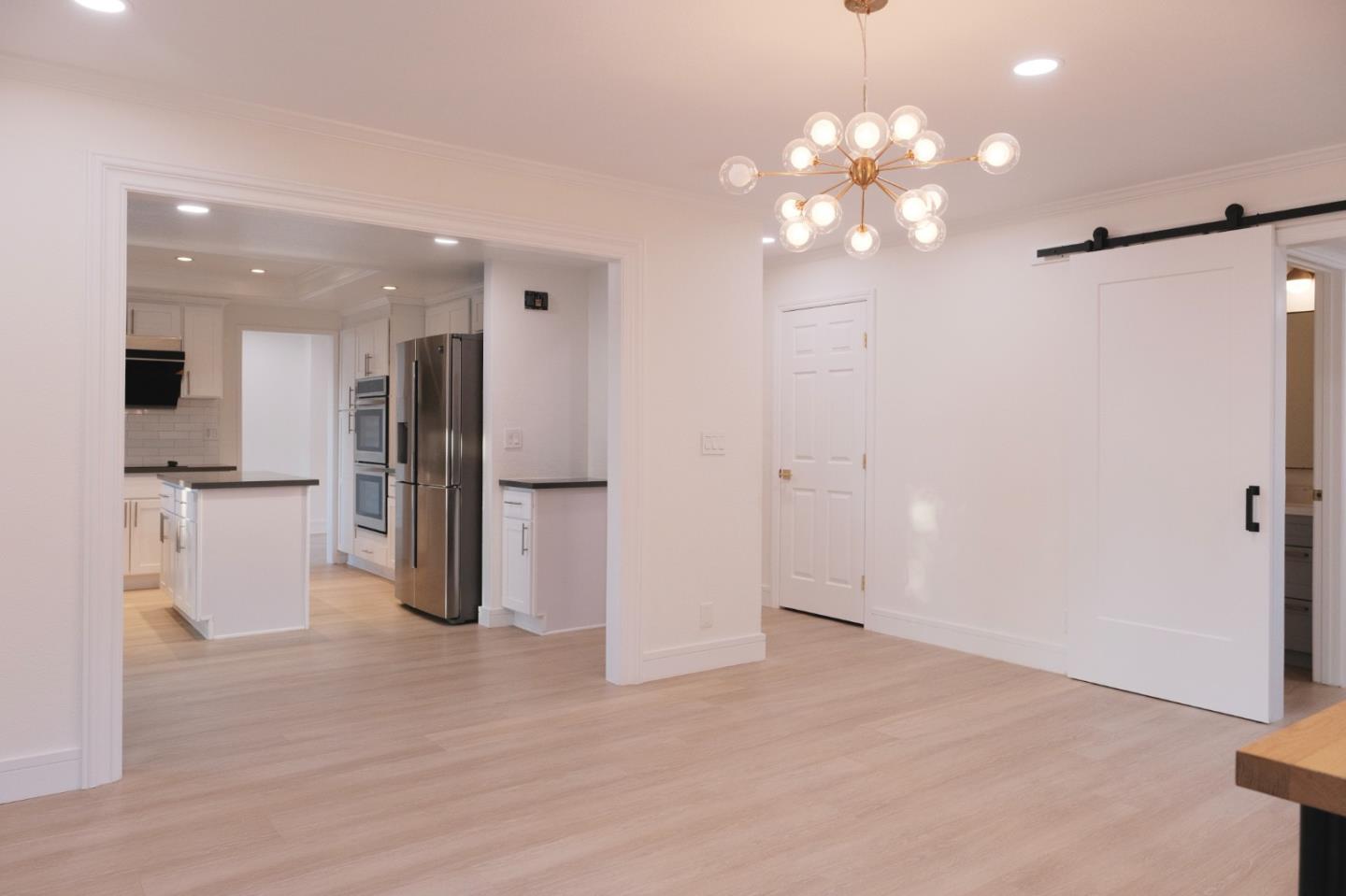 Detail Gallery Image 11 of 26 For 4203 Briarglen Dr, San Jose,  CA 95118 - 4 Beds | 2/1 Baths