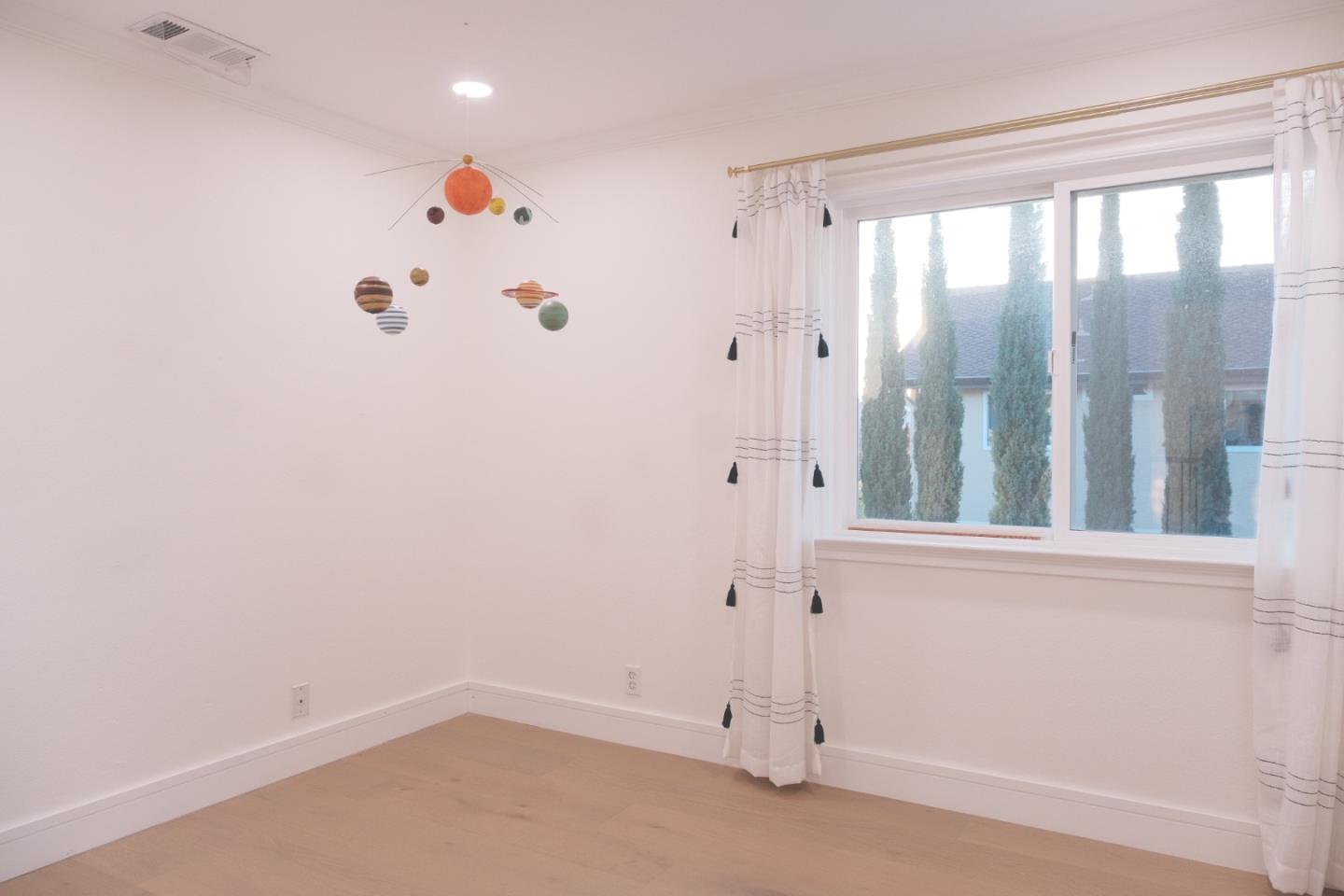 Detail Gallery Image 19 of 26 For 4203 Briarglen Dr, San Jose,  CA 95118 - 4 Beds | 2/1 Baths