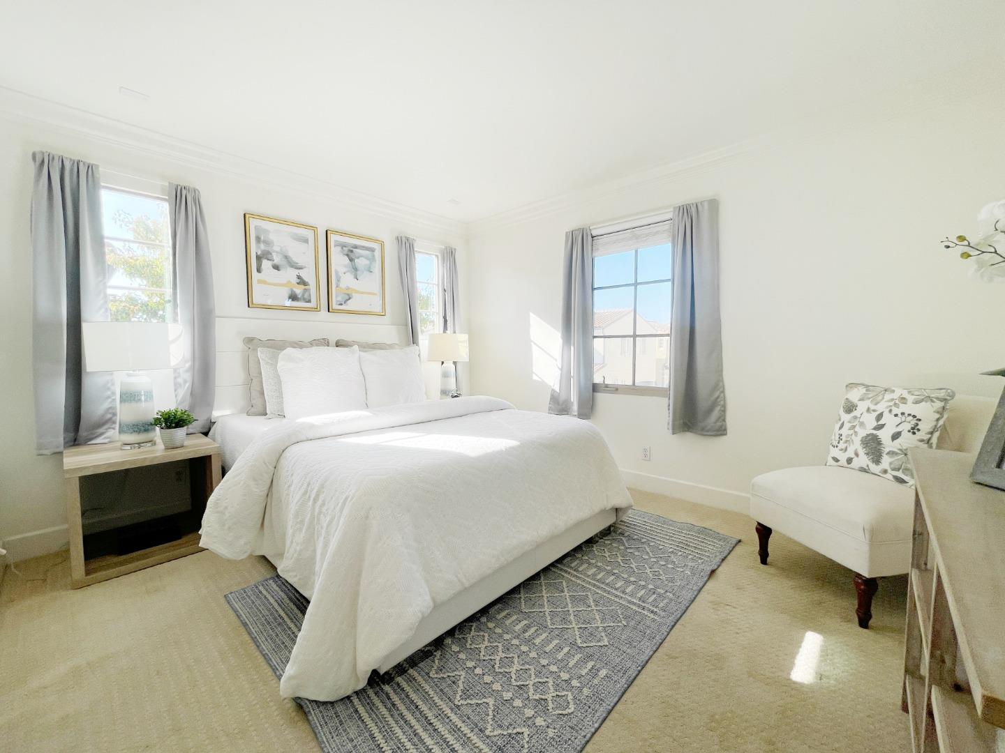 Detail Gallery Image 18 of 31 For 1325 Dahlia Loop, San Jose,  CA 95126 - 3 Beds | 2/1 Baths