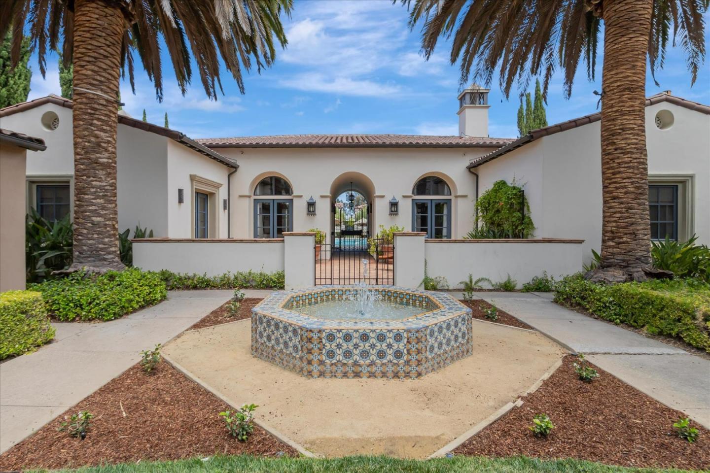 Detail Gallery Image 26 of 31 For 1325 Dahlia Loop, San Jose,  CA 95126 - 3 Beds | 2/1 Baths