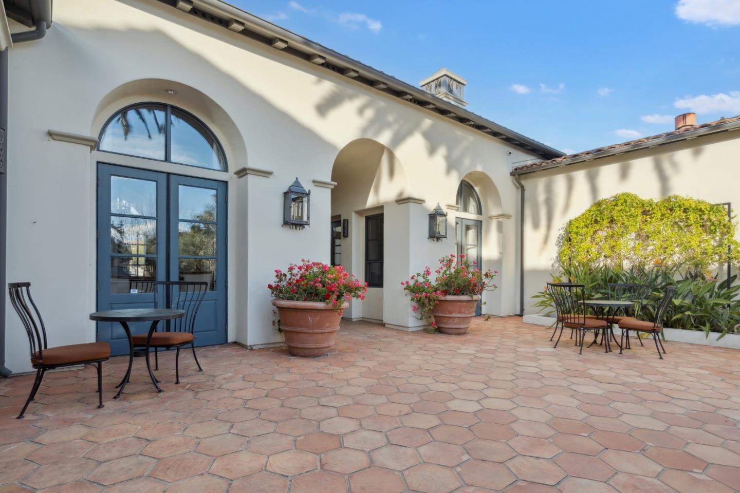 Detail Gallery Image 29 of 31 For 1325 Dahlia Loop, San Jose,  CA 95126 - 3 Beds | 2/1 Baths