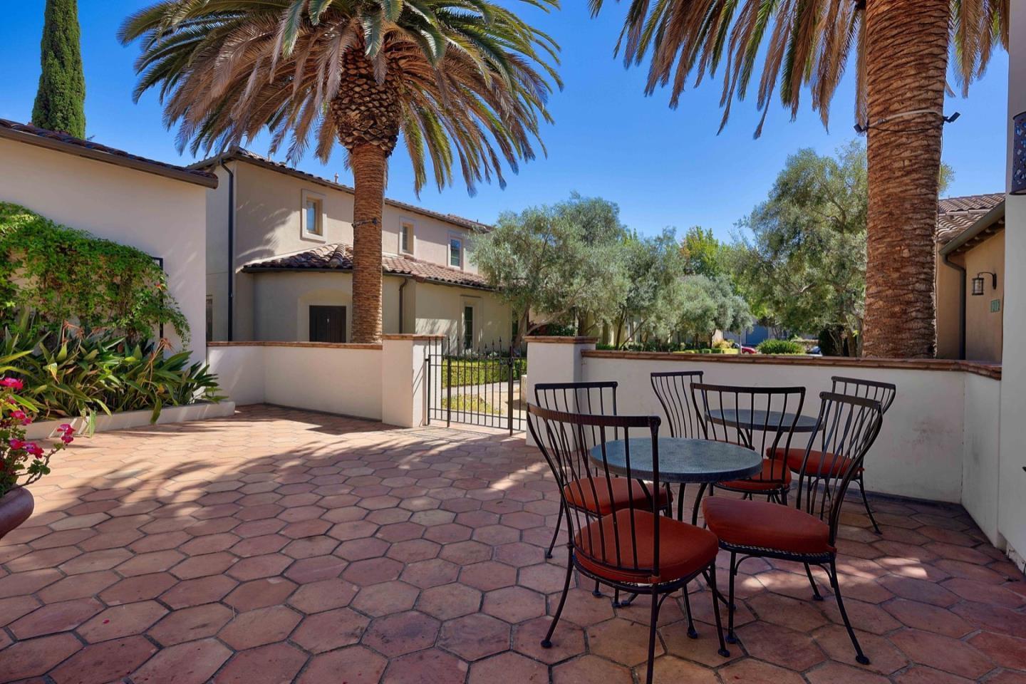 Detail Gallery Image 31 of 31 For 1325 Dahlia Loop, San Jose,  CA 95126 - 3 Beds | 2/1 Baths