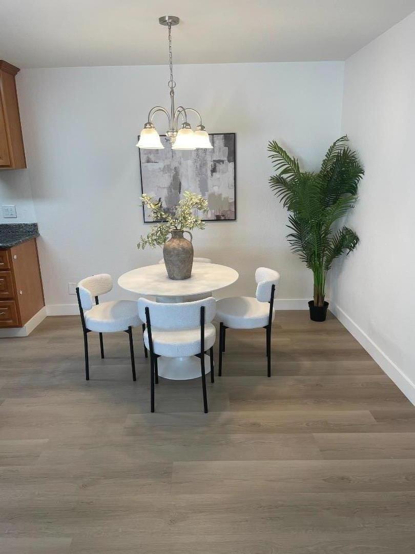 Detail Gallery Image 3 of 17 For 340 Auburn Way #7,  San Jose,  CA 95129 - 2 Beds | 1 Baths