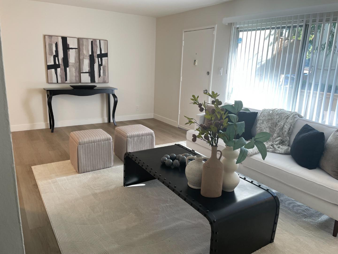 Detail Gallery Image 5 of 17 For 340 Auburn Way #7,  San Jose,  CA 95129 - 2 Beds | 1 Baths