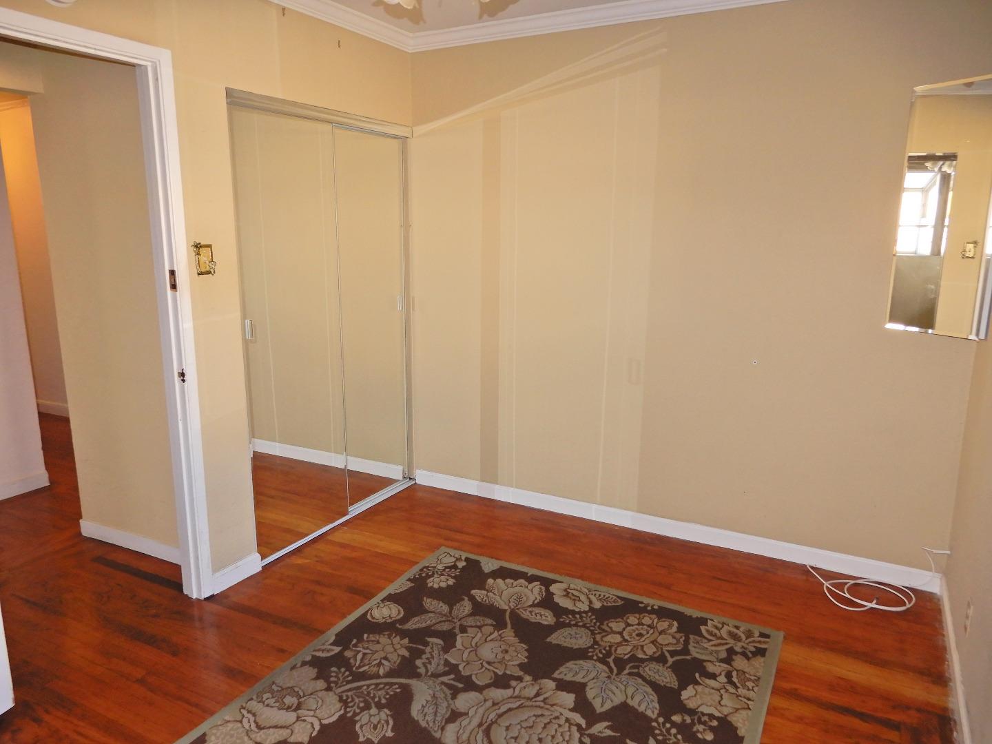 Detail Gallery Image 10 of 21 For 2060 Pulgas Ave, East Palo Alto,  CA 94303 - 4 Beds | 2 Baths