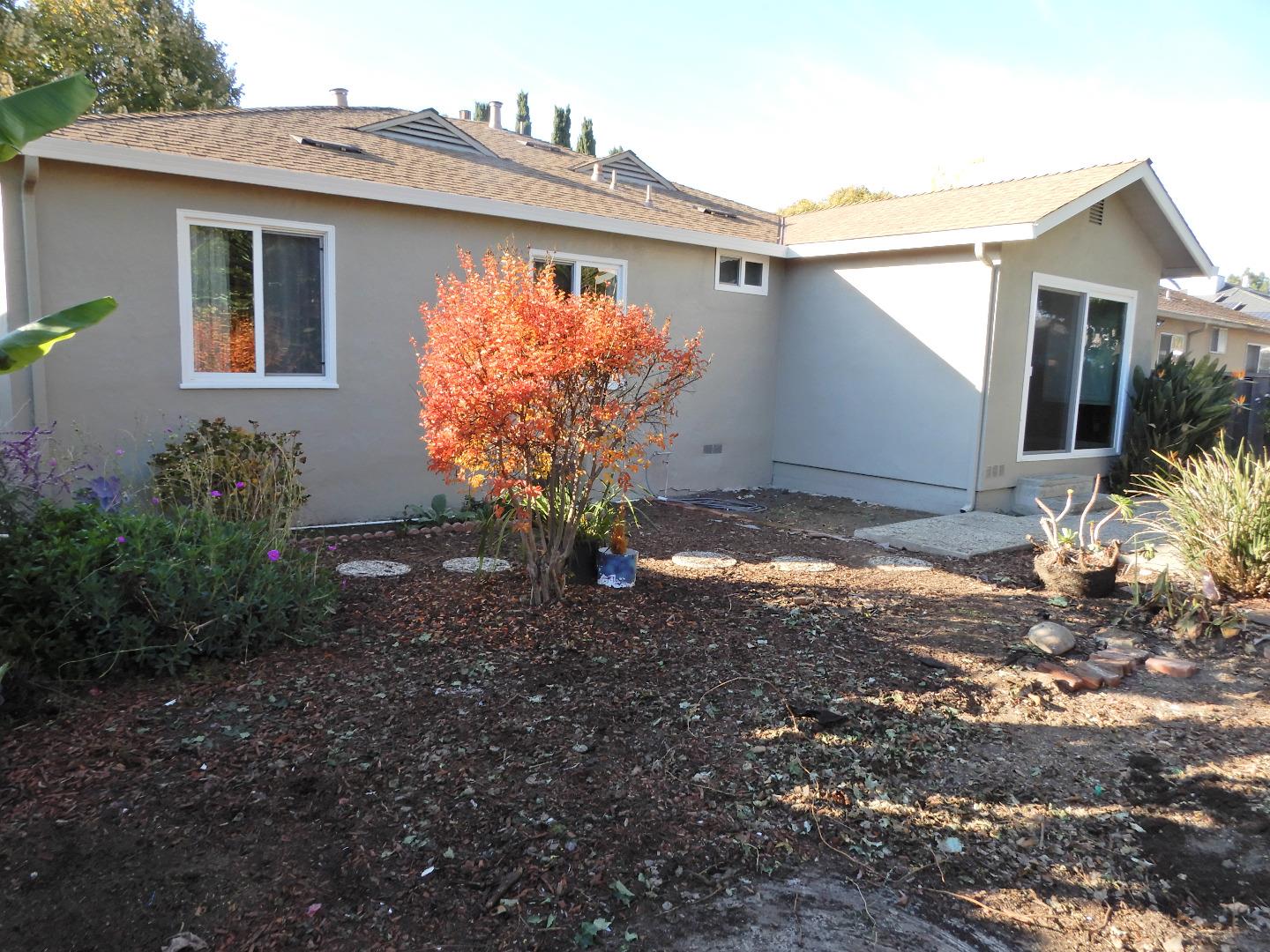 Detail Gallery Image 22 of 25 For 2060 Pulgas Ave, East Palo Alto,  CA 94303 - 4 Beds | 2 Baths