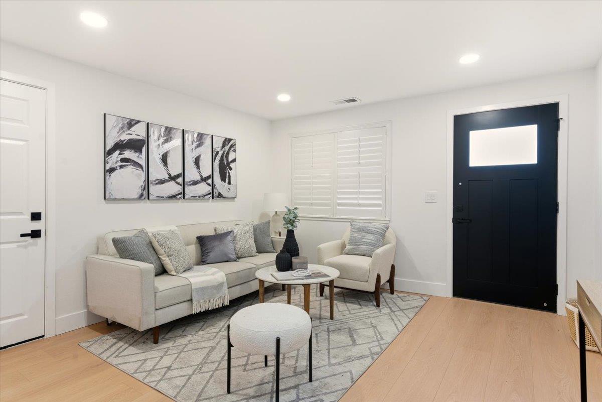 Detail Gallery Image 4 of 20 For 1344 Jackson St, Santa Clara,  CA 95050 - 3 Beds | 2 Baths