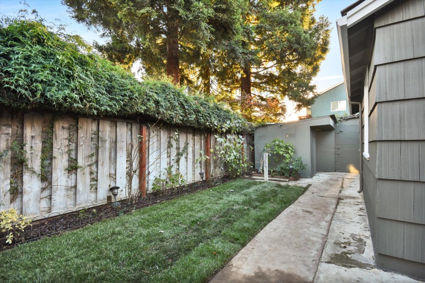 Detail Gallery Image 37 of 50 For 1152 Curtner Ave, San Jose,  CA 95125 - 4 Beds | 2 Baths