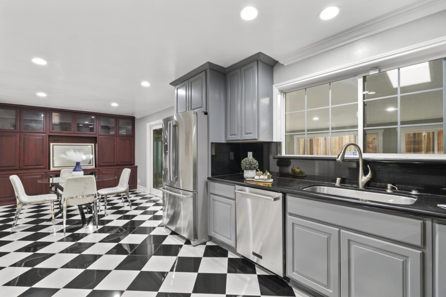 Detail Gallery Image 15 of 51 For 5150 Brookside Ln, Concord,  CA 94521 - 4 Beds | 3 Baths